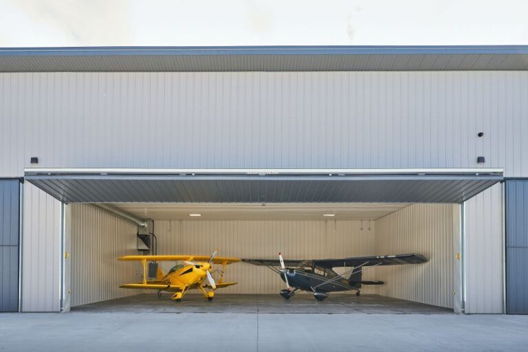 Vektor Air manitoba hangars